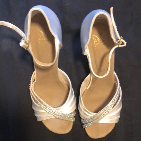 Women’s rhinestone wedding shoes size 8 - Picture 8 of 9